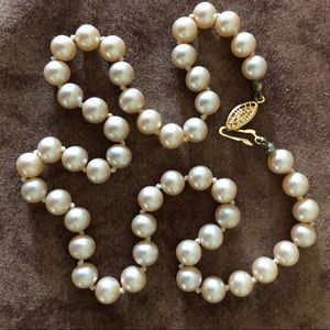 Vintage 18” Faux Pearl Necklace